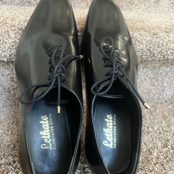 Lethato Men\'s Handcrafted Wholecut Genuine Leather Oxford Lace-Up Black Shoes main image 5